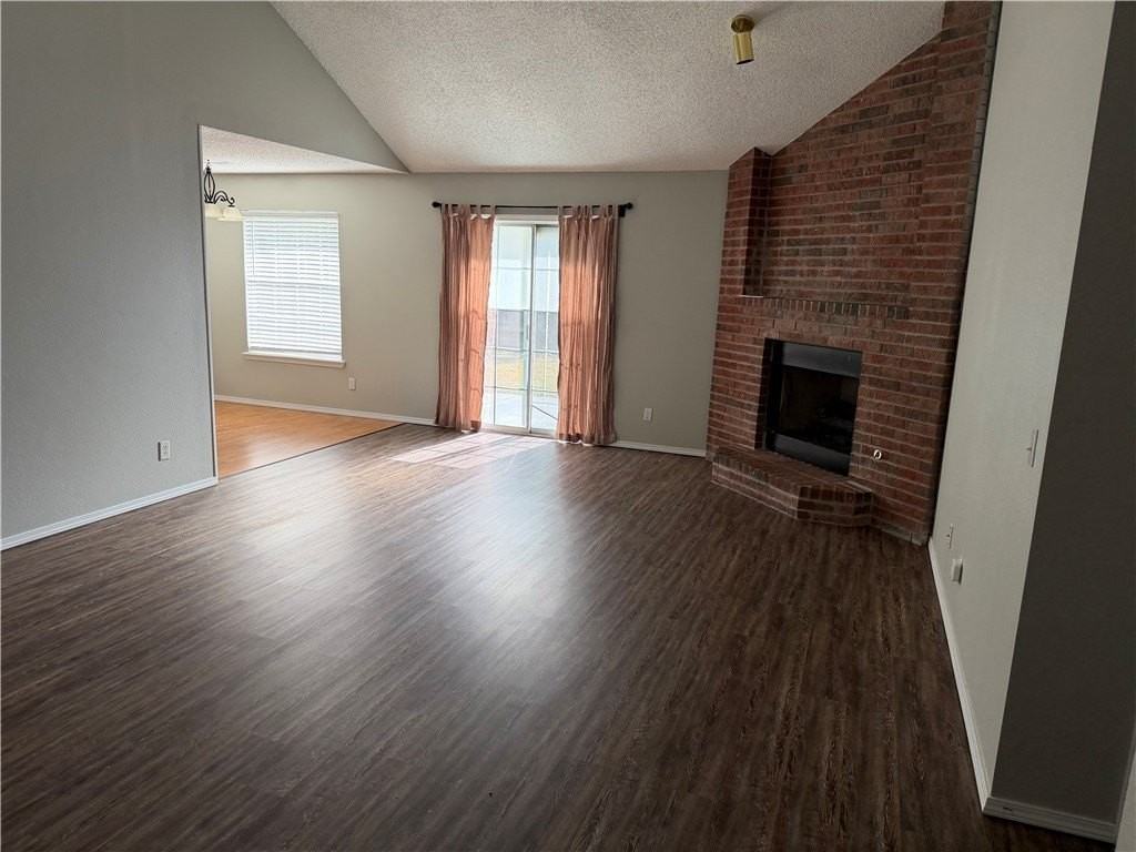 1916 N Albany Ln - Photo 2 of 6