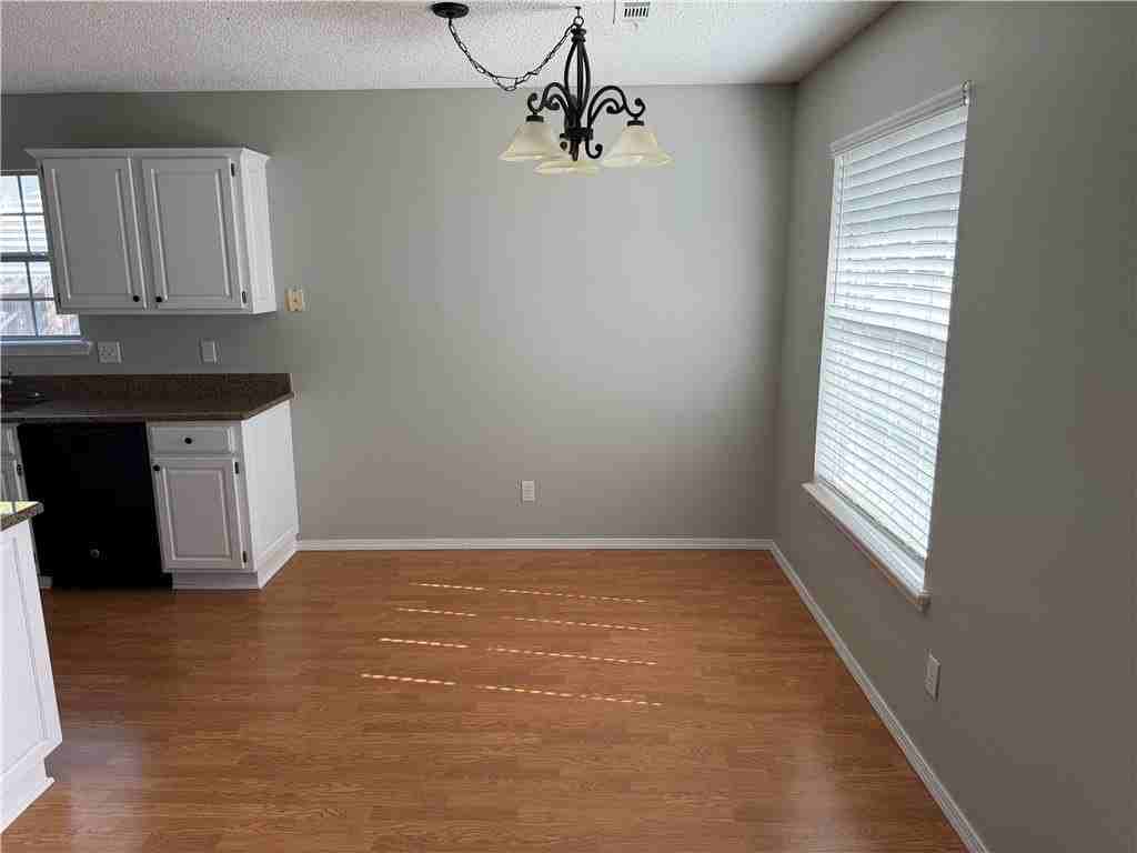 1916 N Albany Ln - Photo 3 of 6