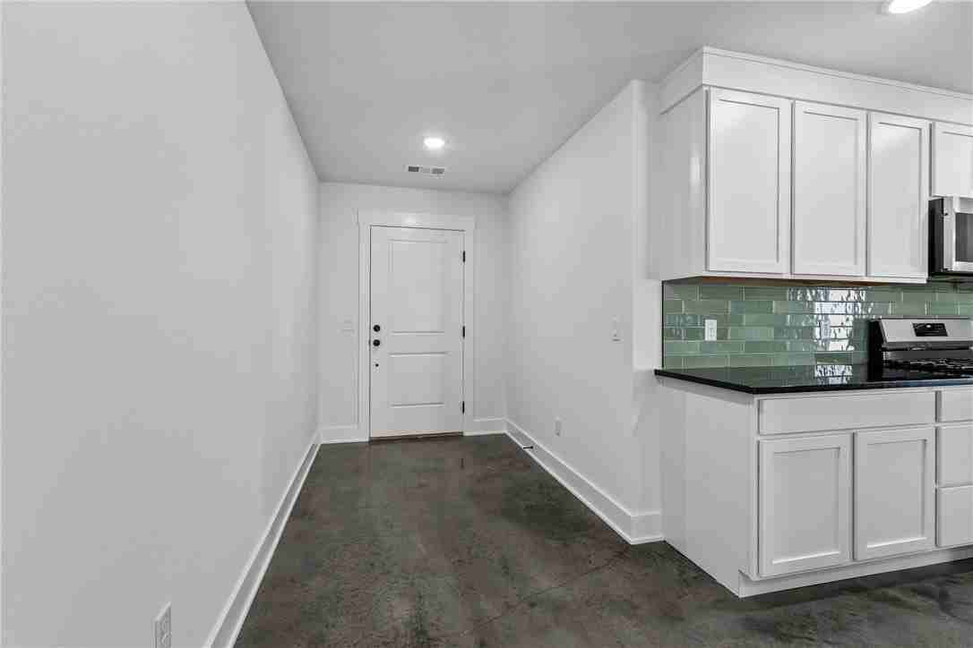 86 W Watson Ln - Photo 2 of 22