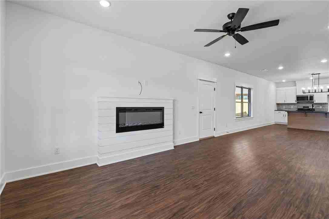 90 W Watson Ln - Photo 5 of 22