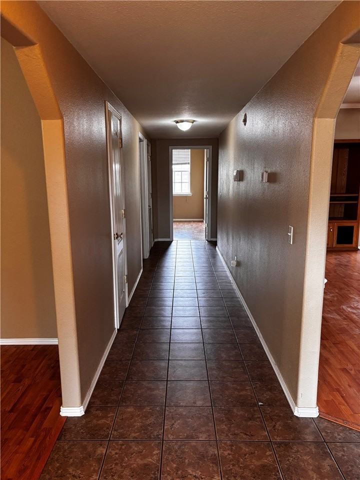 104 Cheyenne Ln - Photo 6 of 26