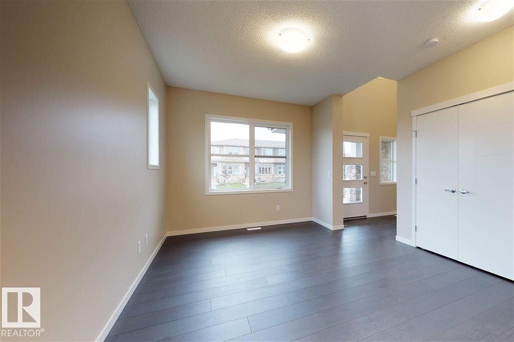 19728 27 Ave Nw - Photo 2 of 24