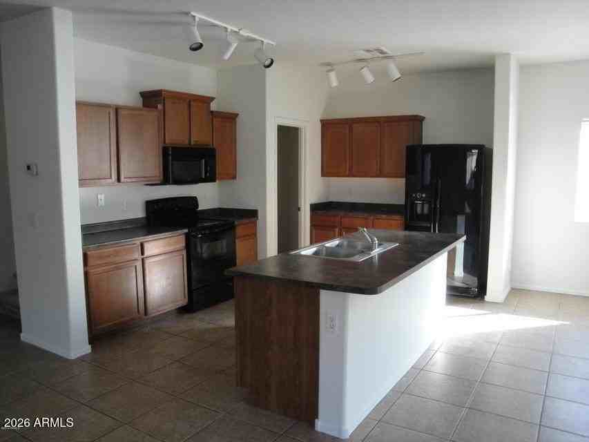 35965 W Costa Blanca Dr - Photo 2 of 7