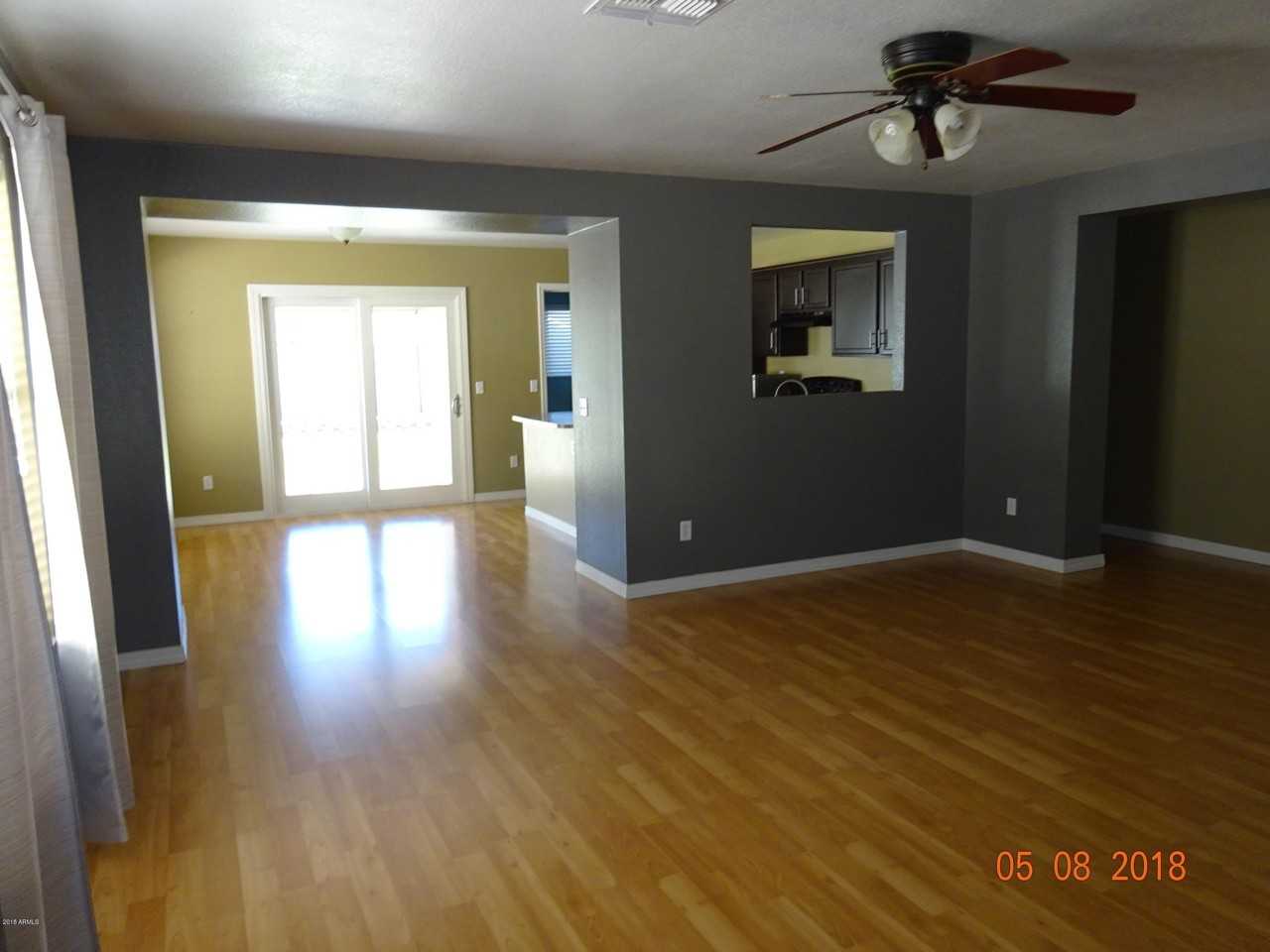 13493 W Young St - Photo 4 of 16