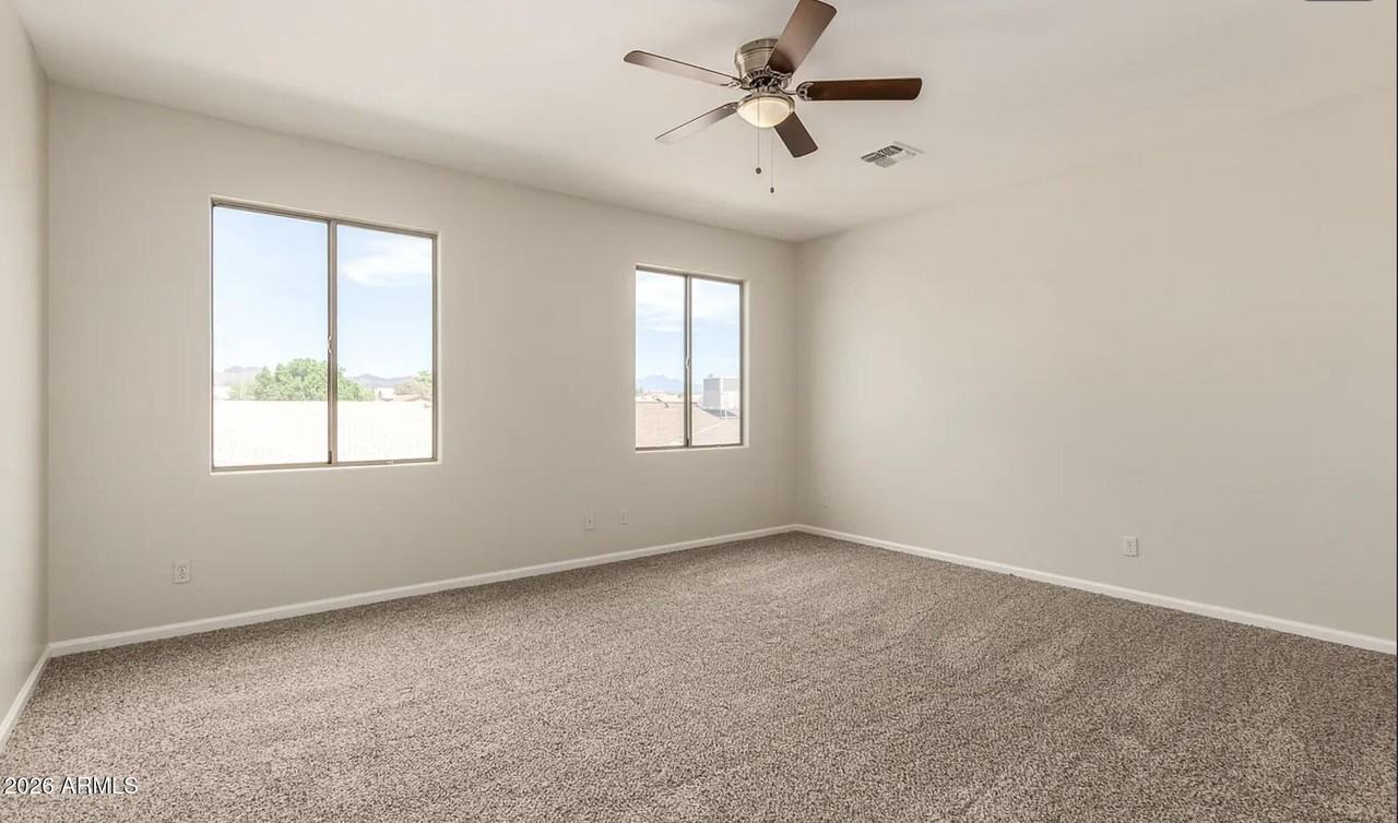 711 S Paustian Cir - Photo 7 of 14