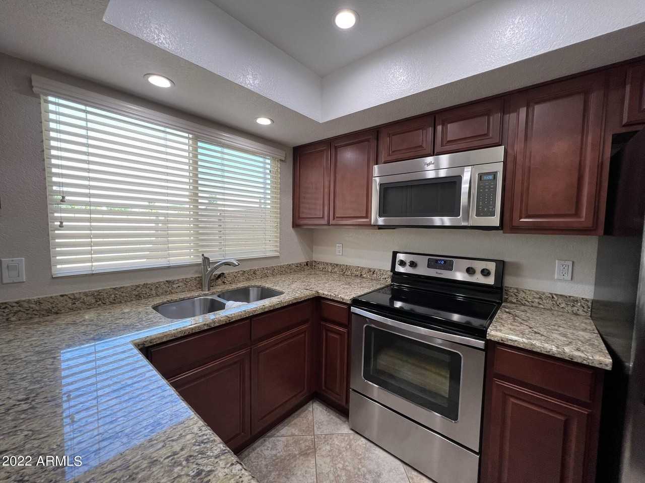 2534 E Villa Theresa Dr - Photo 6 of 25