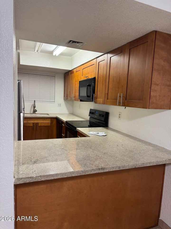 1545 E Sahuaro Dr #15 - Photo 5 of 17
