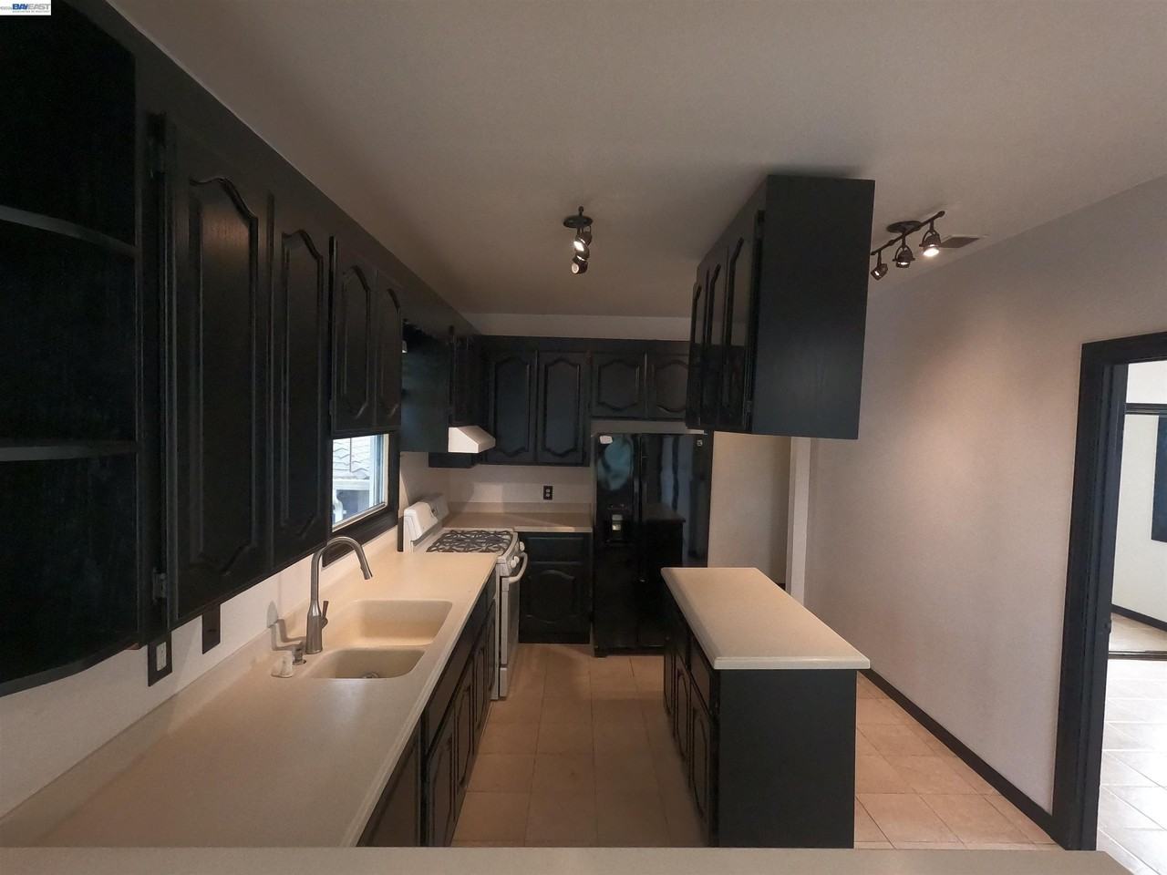 692 45th St - Photo 2 of 17