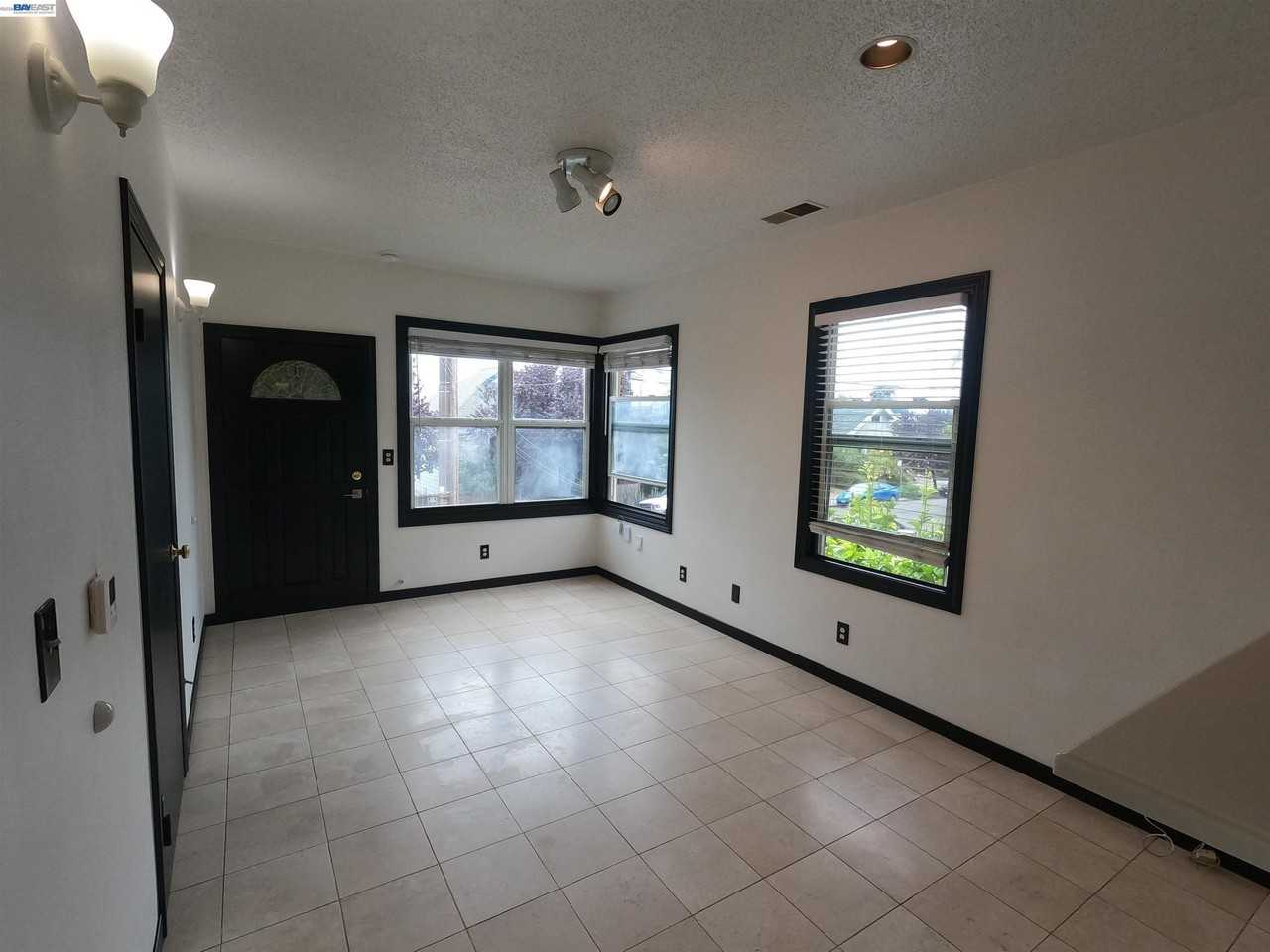692 45th St - Photo 7 of 17