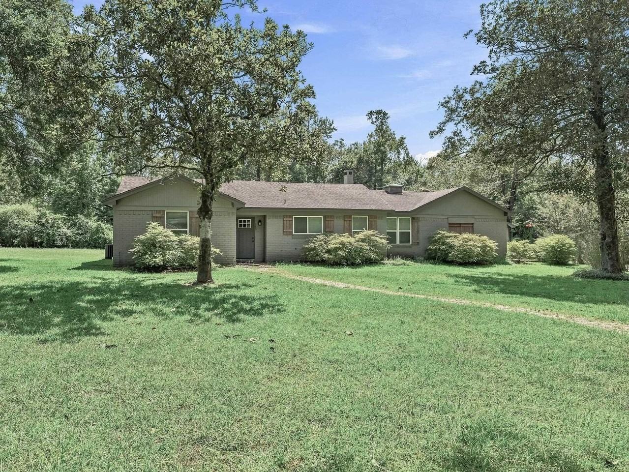 165 Morris Dr - Photo 2 of 25