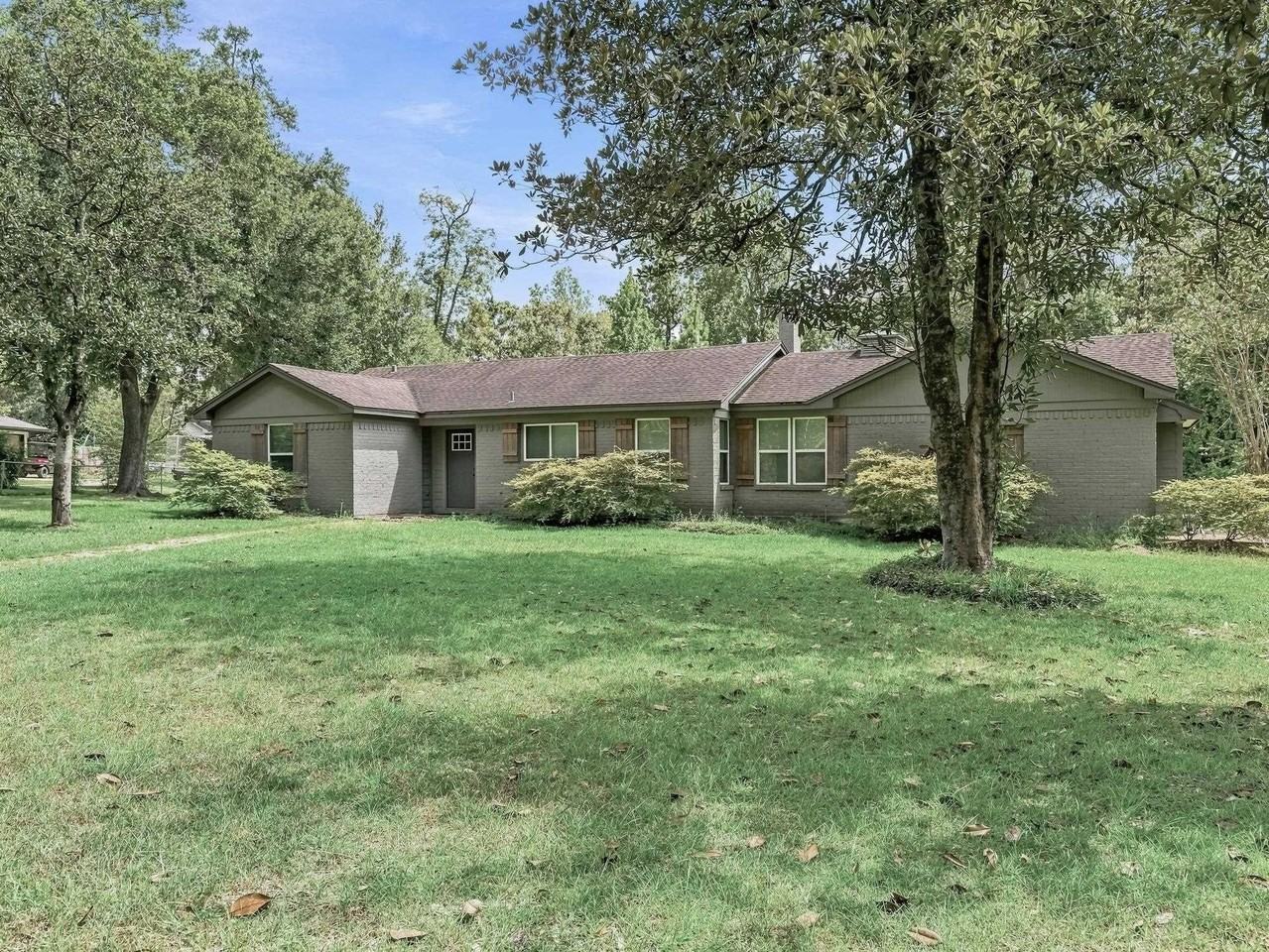 165 Morris Dr - Photo 3 of 25