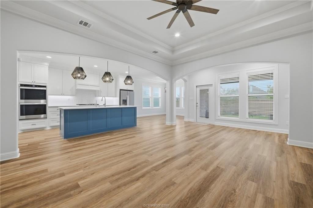 4725 Pearl River Ct - Photo 3 of 31