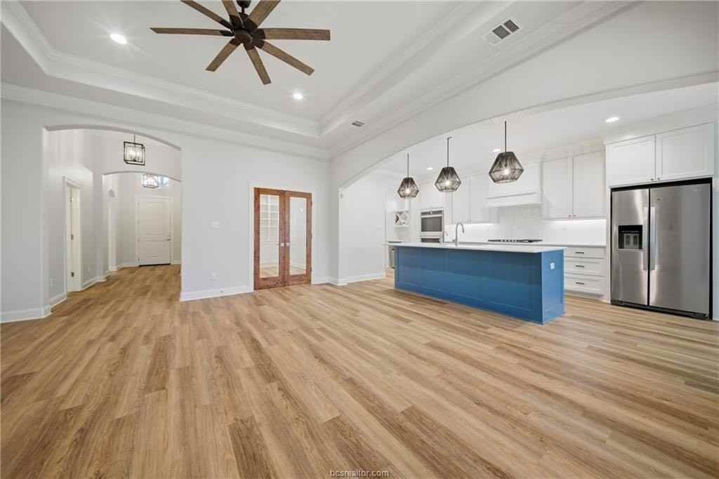 4725 Pearl River Ct - Photo 5 of 31