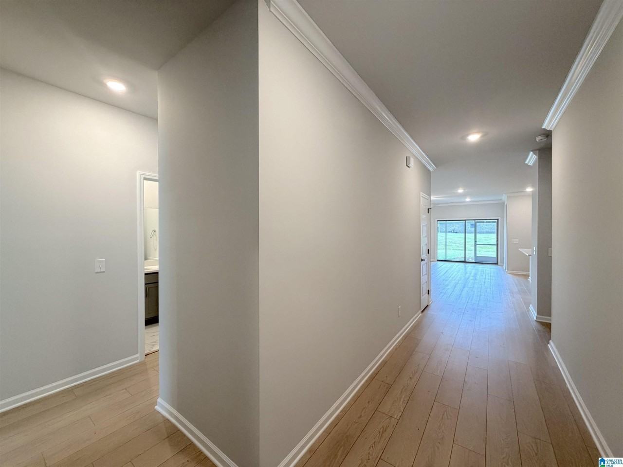 137 Clift Creek Dr - Photo 6 of 41