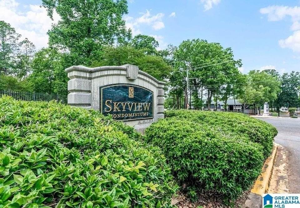 422 Skyview Dr #H - Photo 2 of 8