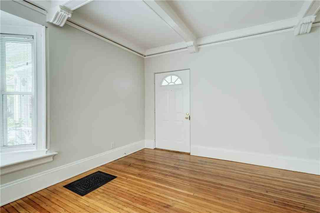 190 Dartmouth St #1 - Photo 7 of 25