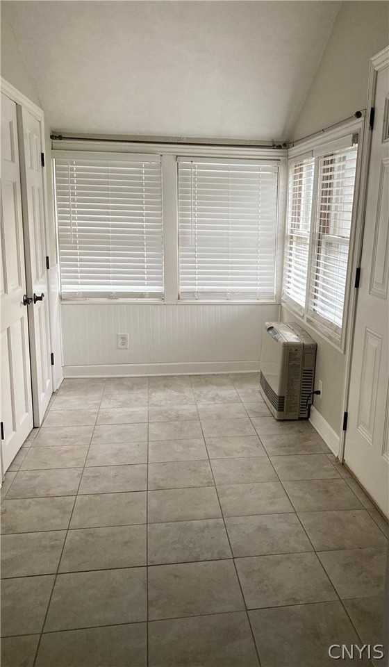 8876 Maple Dr - Photo 2 of 9
