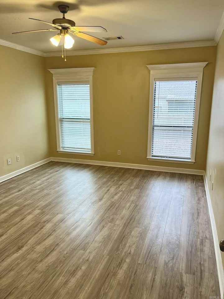 23 Chateaus Ln - Photo 6 of 13