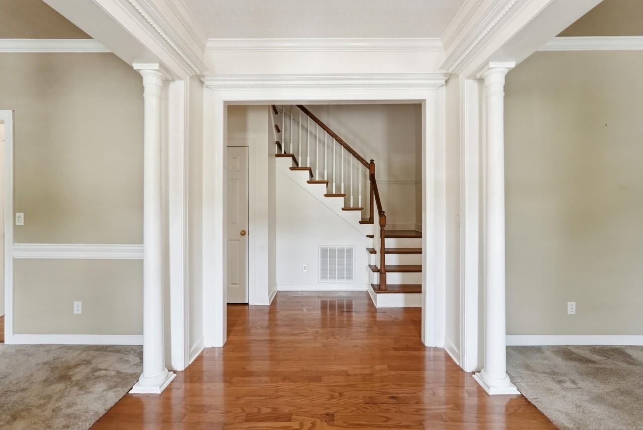 13609 Napoleon Rd - Photo 3 of 50