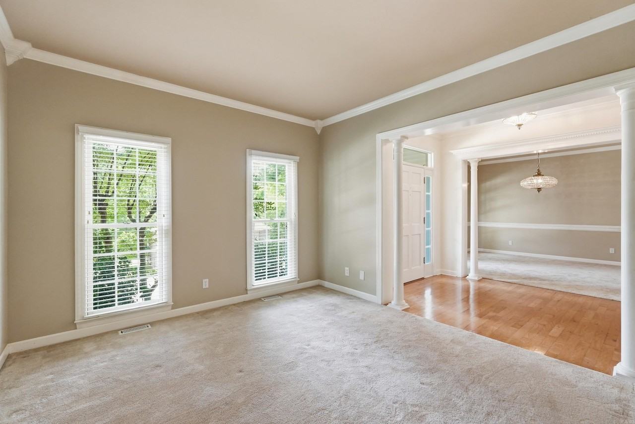 13609 Napoleon Rd - Photo 5 of 50