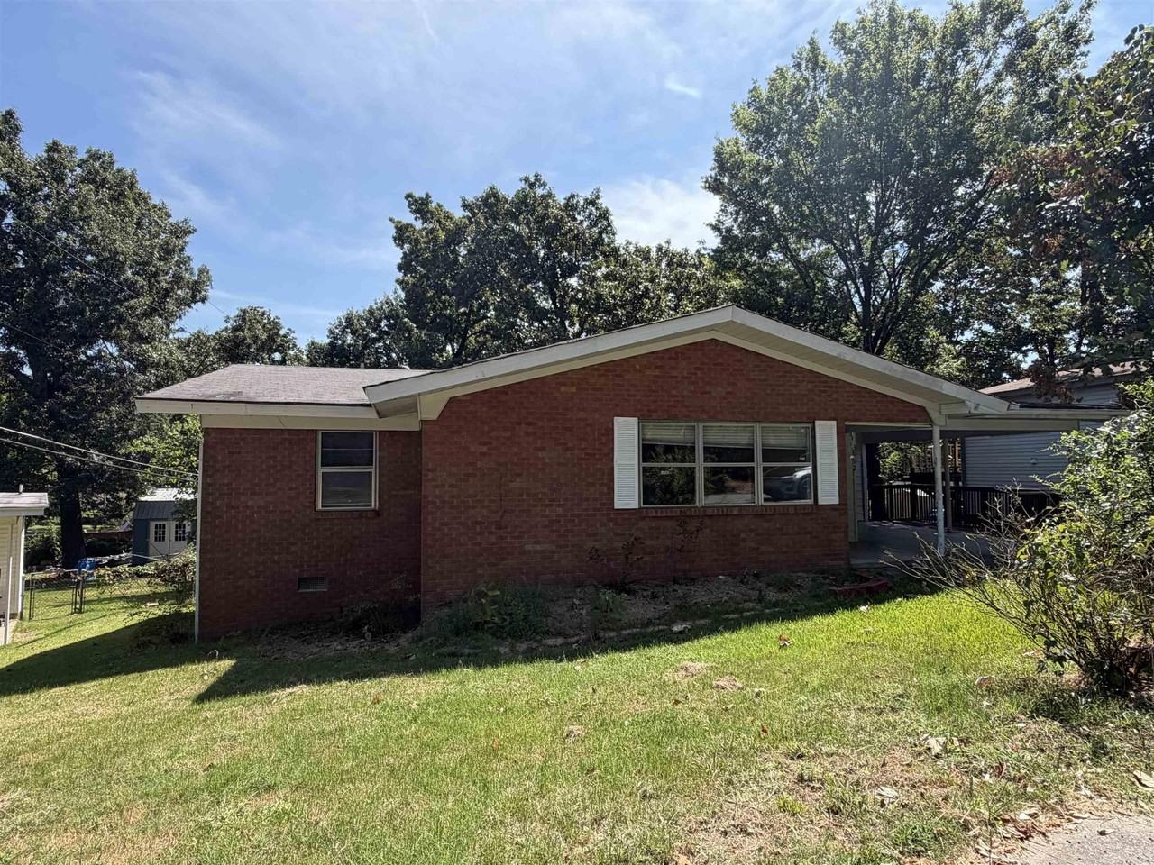 3912 N Cedar St - Photo 3 of 25