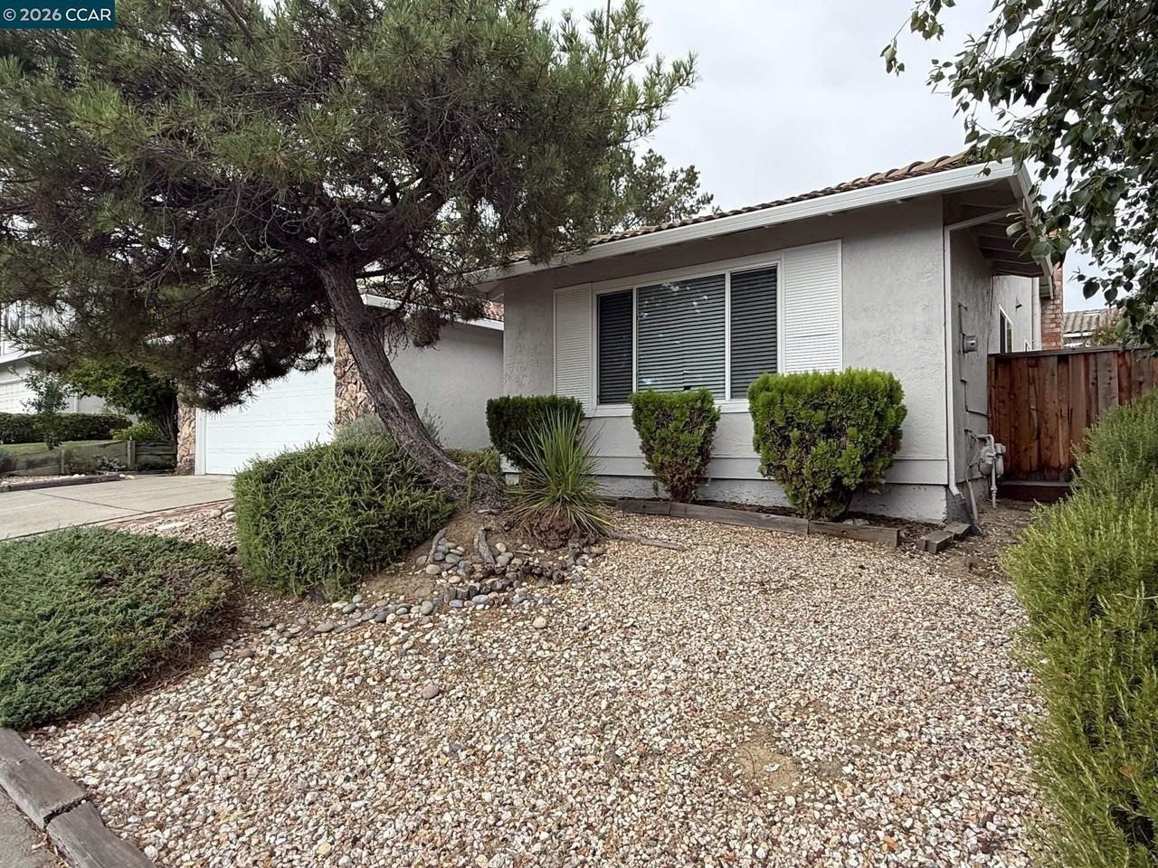4490 Leatherwood Ct - Photo 3 of 21