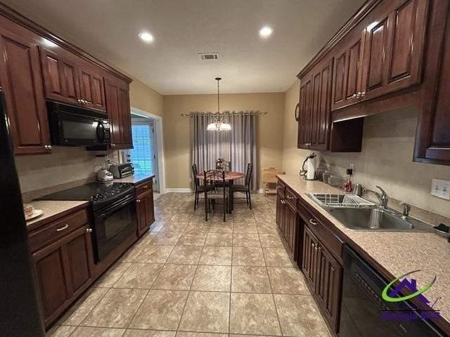 103 Winthrop Ct - Photo 3 of 36