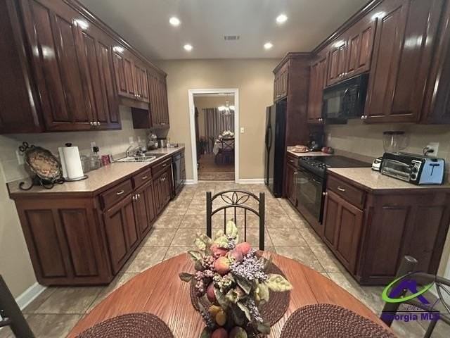 103 Winthrop Ct - Photo 6 of 36