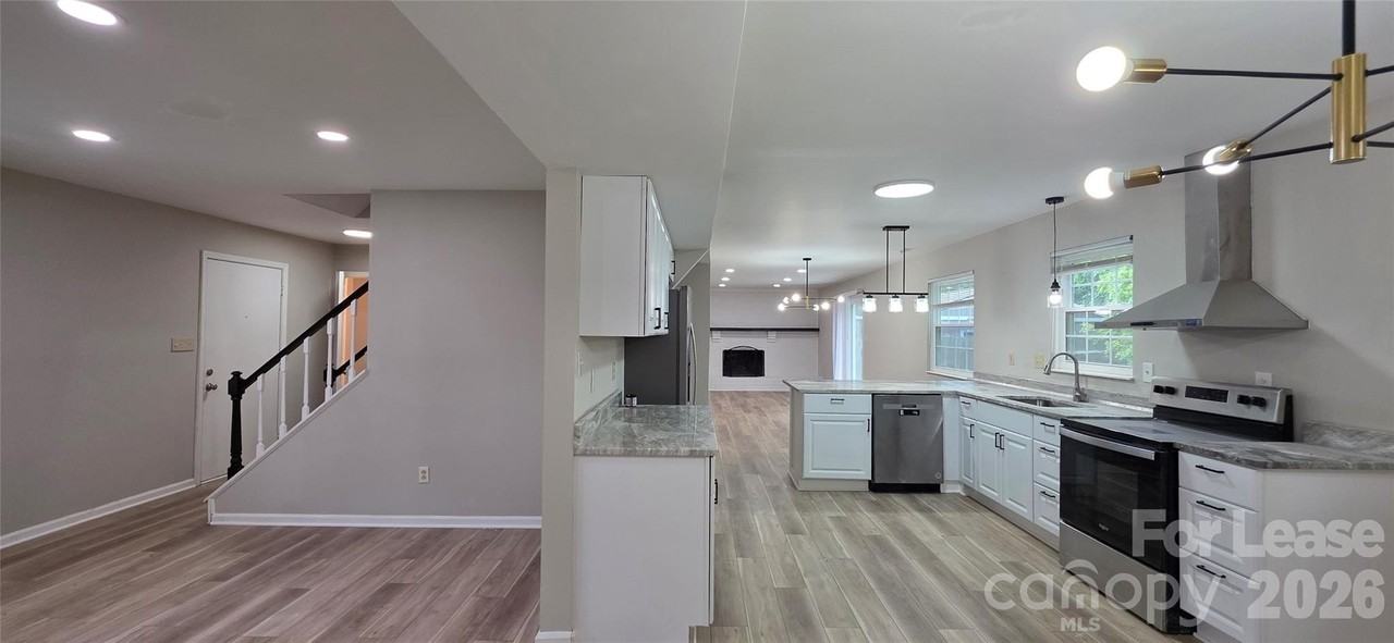 7200 Shadowlake Dr - Photo 7 of 15