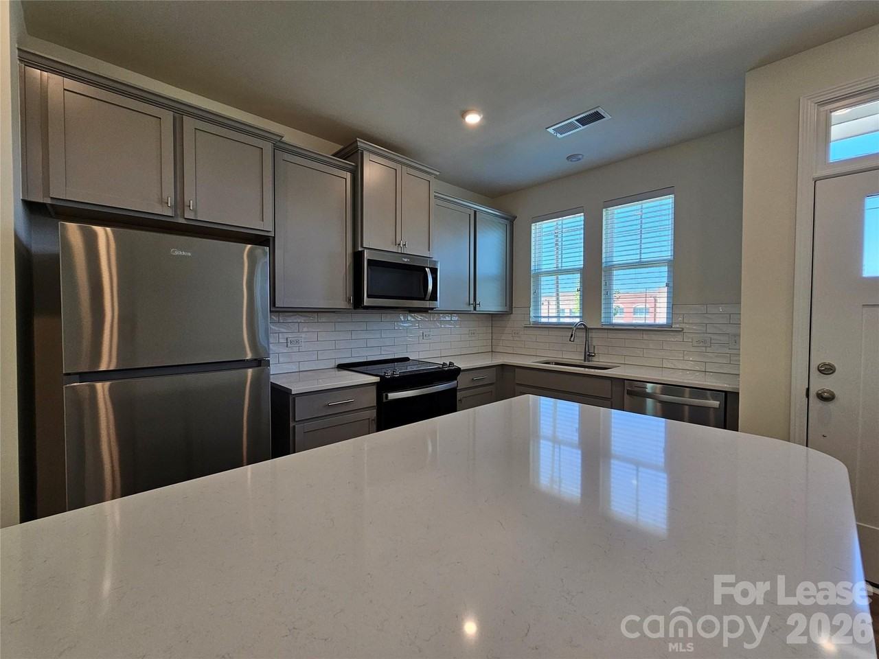 1027 S Point Rd - Photo 7 of 22