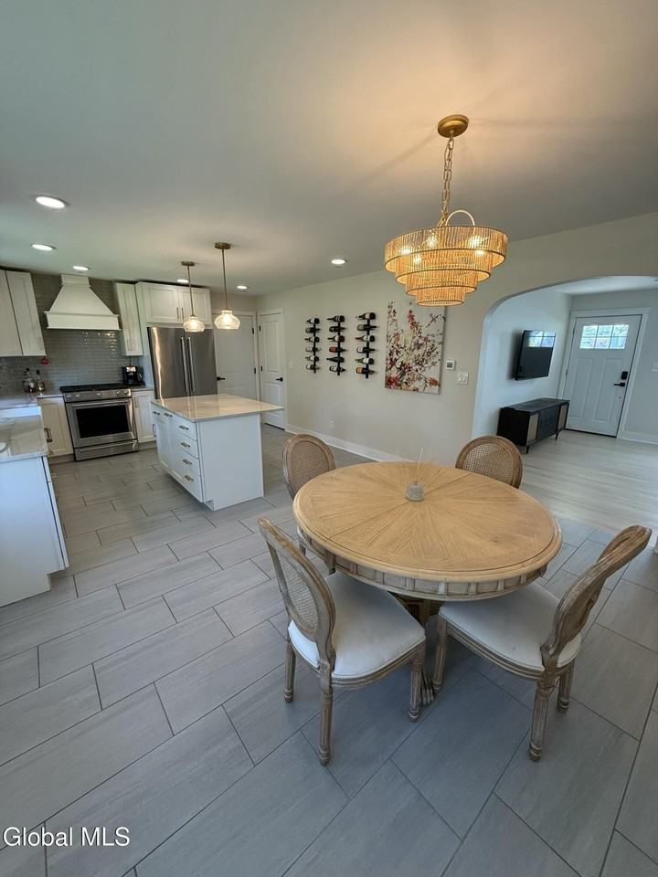 143 Schuurman Rd - Photo 5 of 25