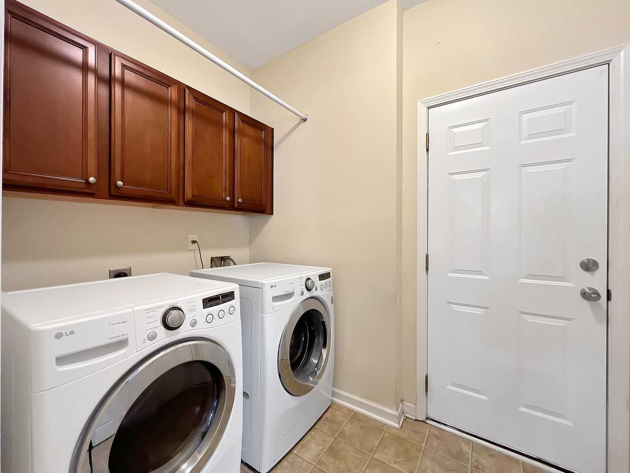 134 Charlesfort Way - Photo 6 of 38