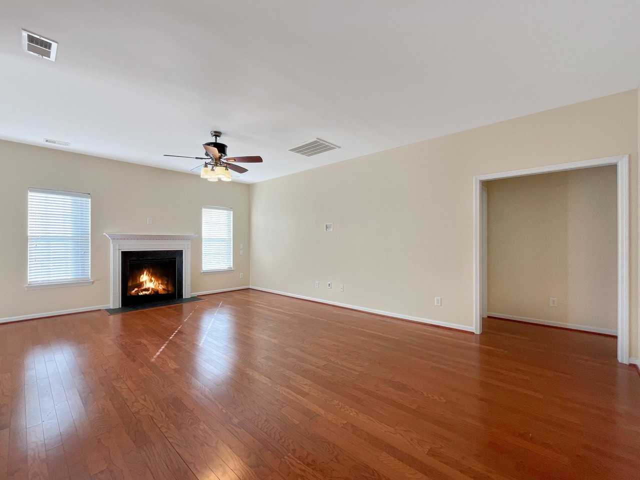 134 Charlesfort Way - Photo 7 of 38