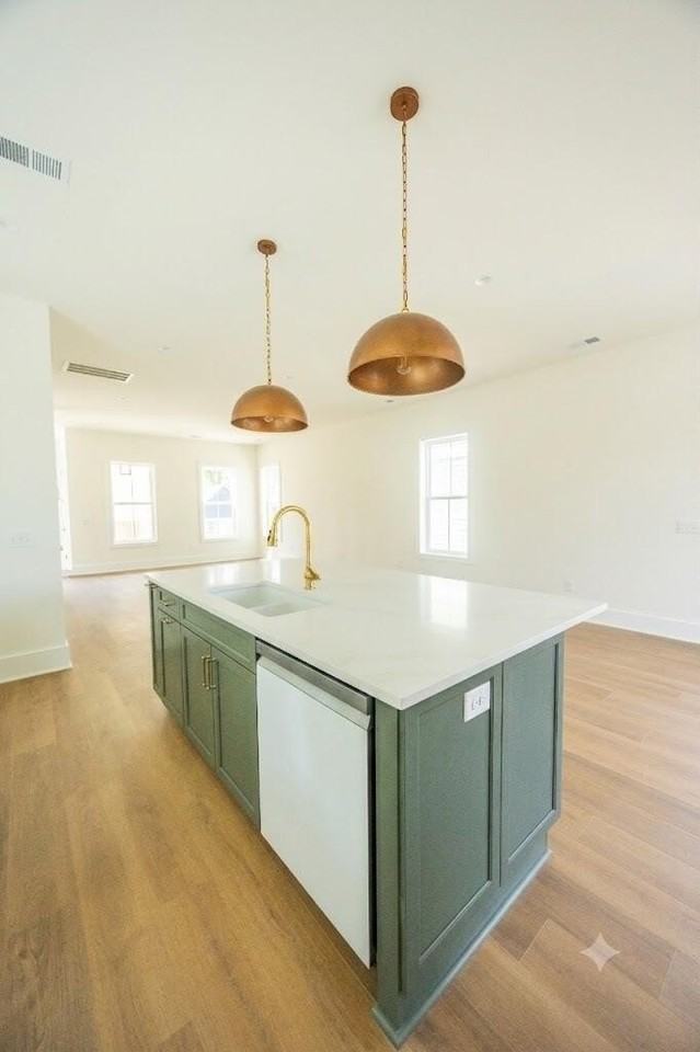42 Cooper St #C - Photo 7 of 35
