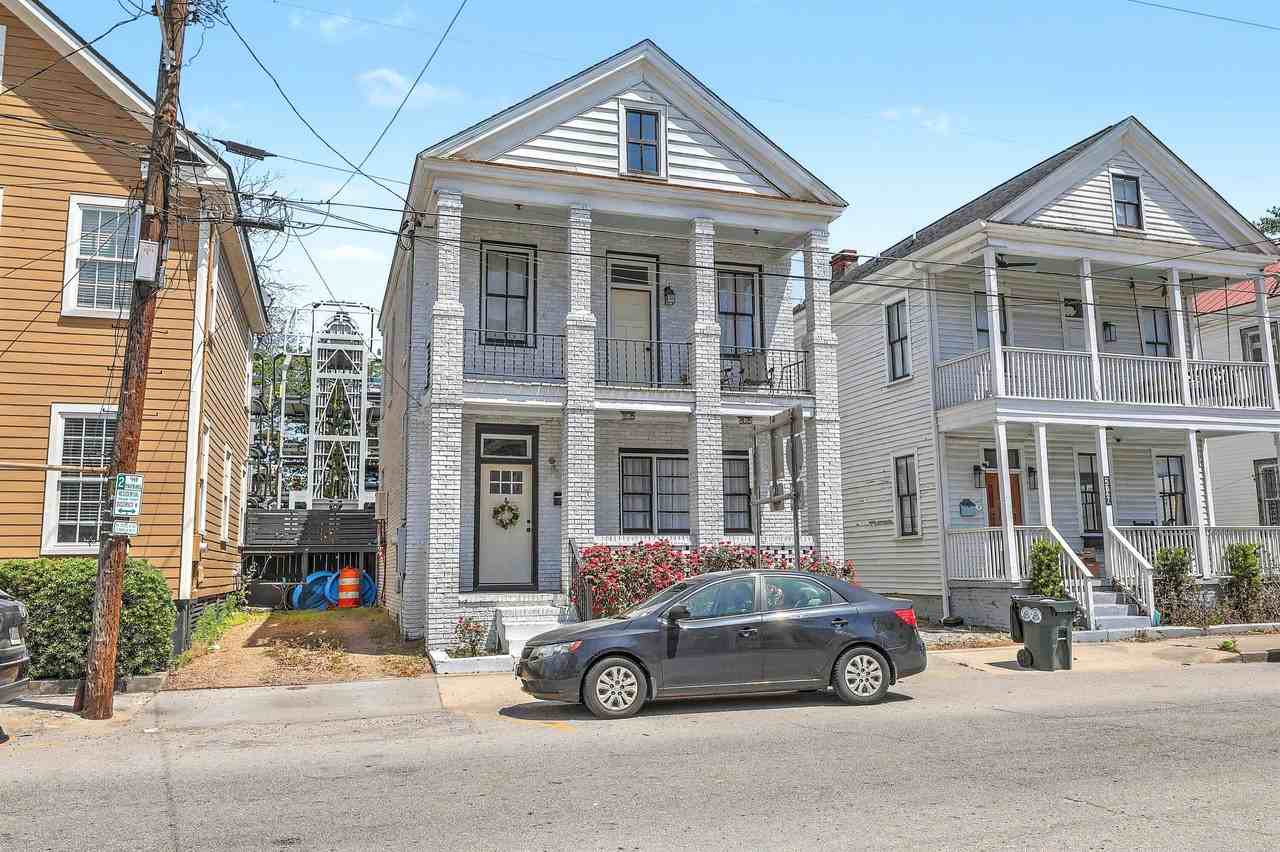 272 Coming St #C - Photo 4 of 37