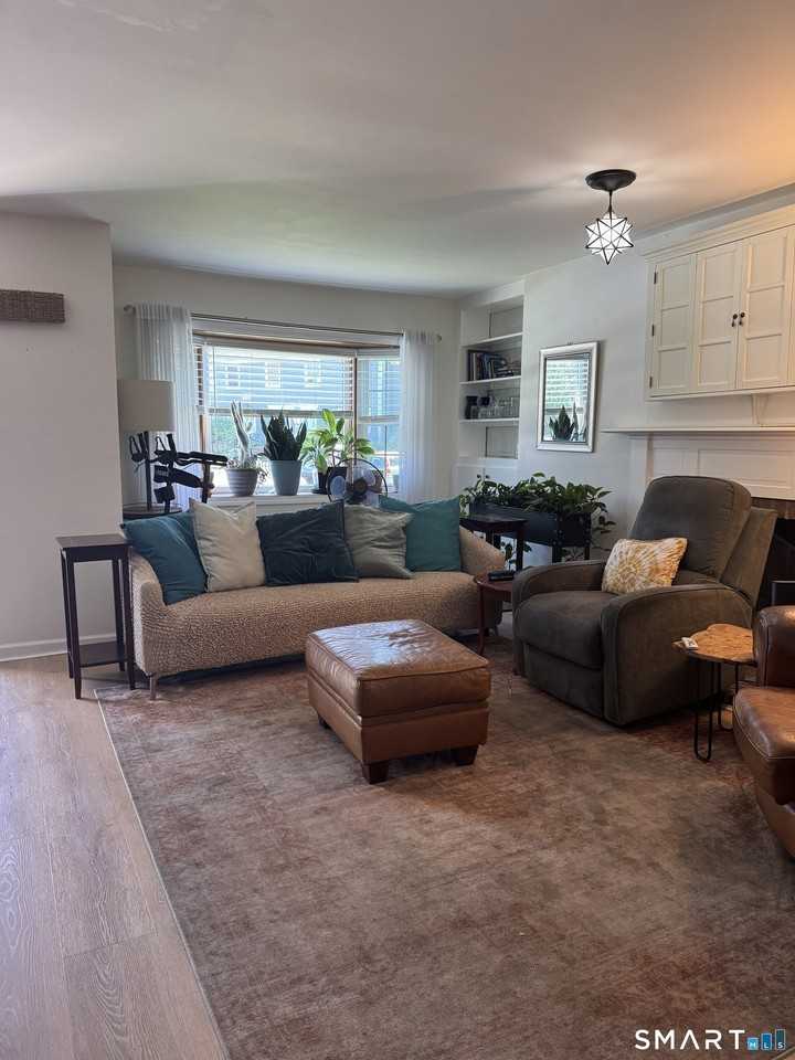 611 Ocean Ave #D4 - Photo 3 of 35