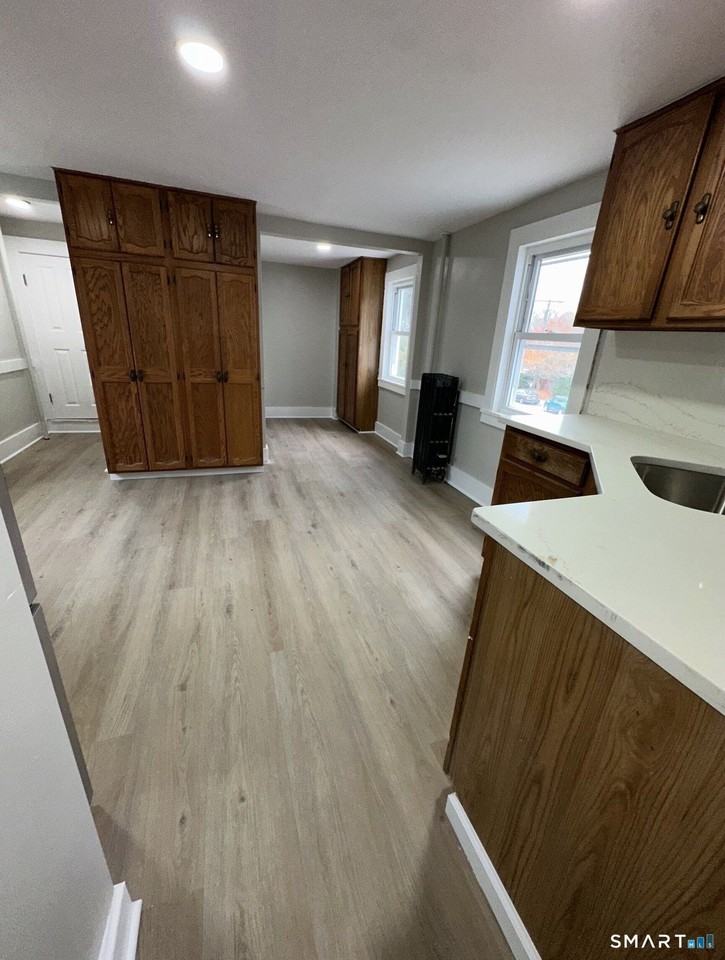 34 Bulkeley Pl - Photo 5 of 16