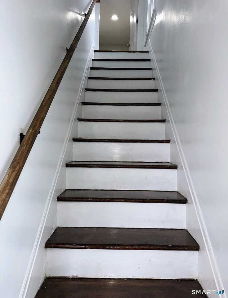 34 Bulkeley Pl - Photo 7 of 16
