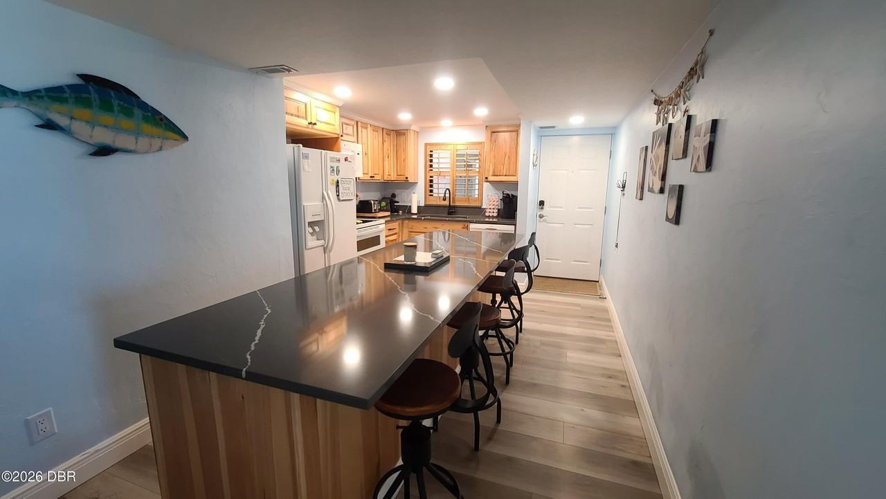 3747 S Atlantic Ave #206 - Photo 6 of 43