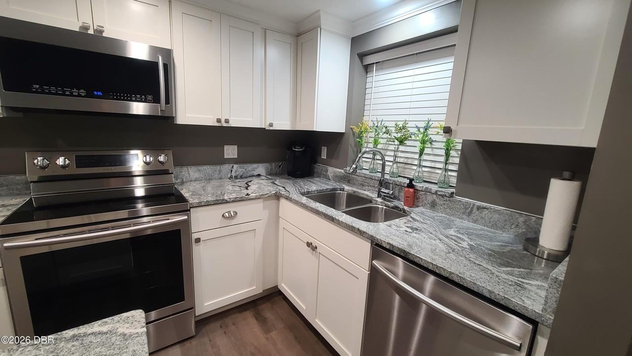 3747 S Atlantic Ave #205 - Photo 6 of 37