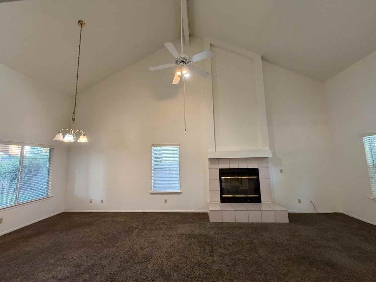1893 E Deyoung Dr - Photo 6 of 22