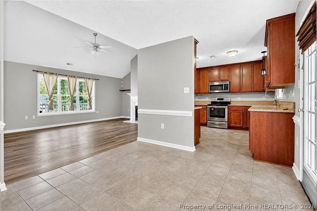 278 Oakmont Dr - Photo 6 of 22