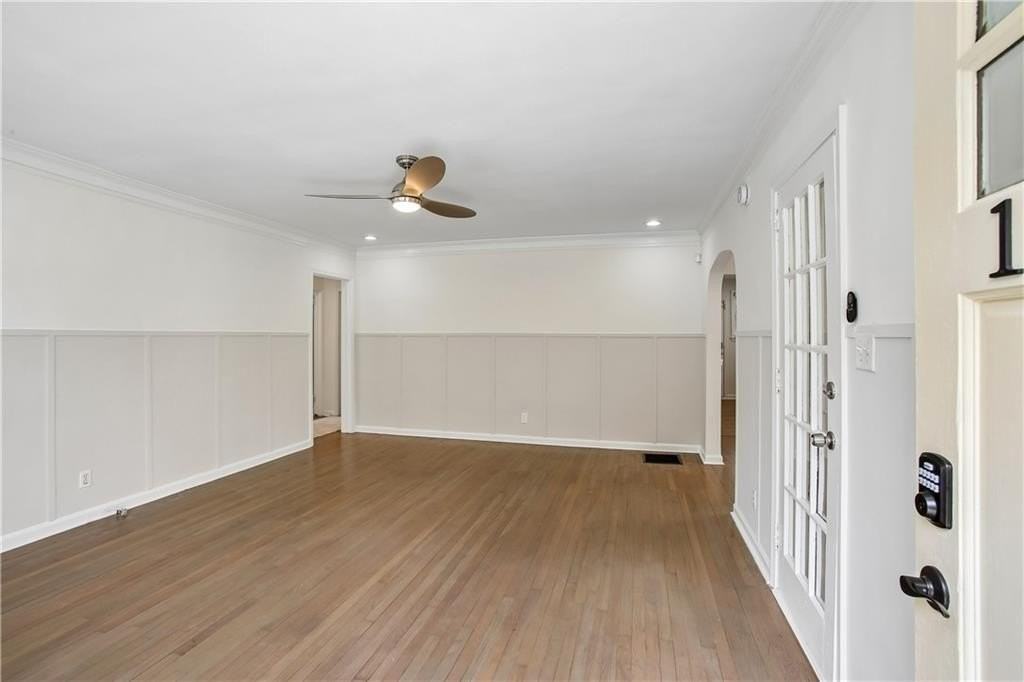 1649 Beecher St Sw - Photo 2 of 39