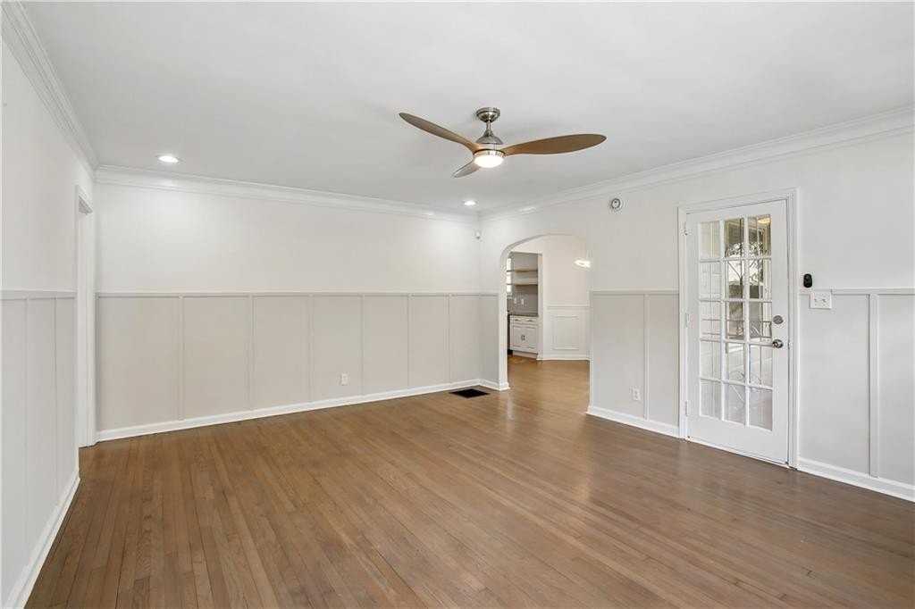 1649 Beecher St Sw - Photo 3 of 39