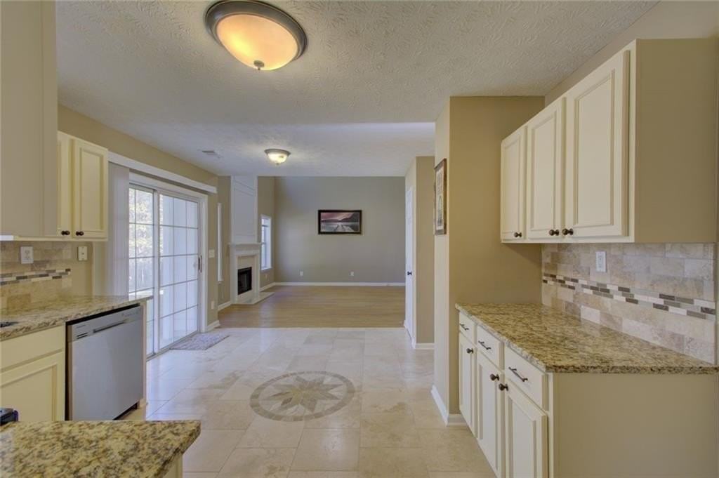 2820 Northcliff Dr - Photo 7 of 20