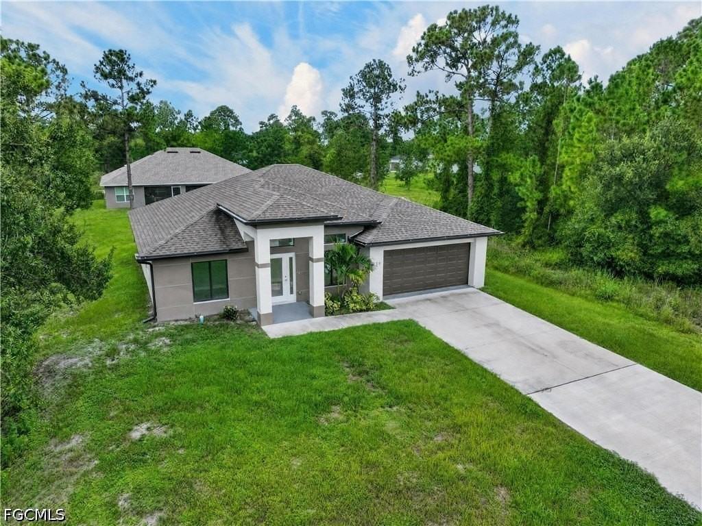 738 Sunrise Blvd - Photo 3 of 24