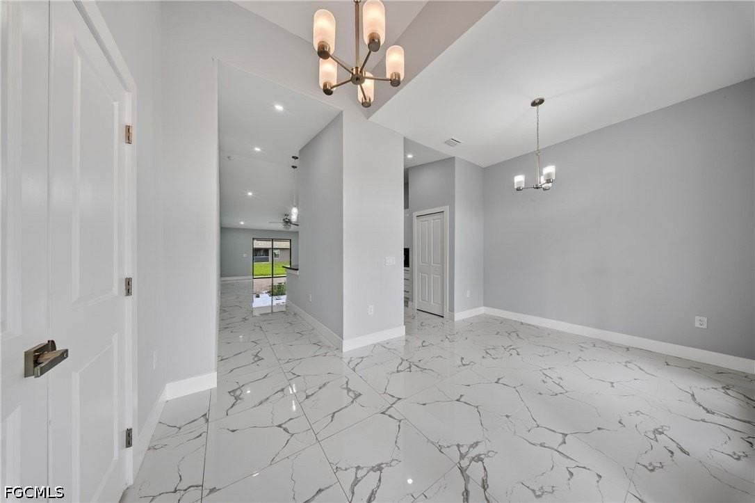 738 Sunrise Blvd - Photo 7 of 24