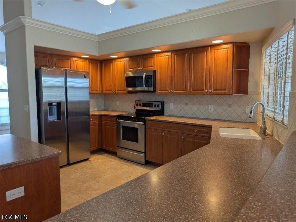 3046 Sw 24th Ave - Photo 6 of 19