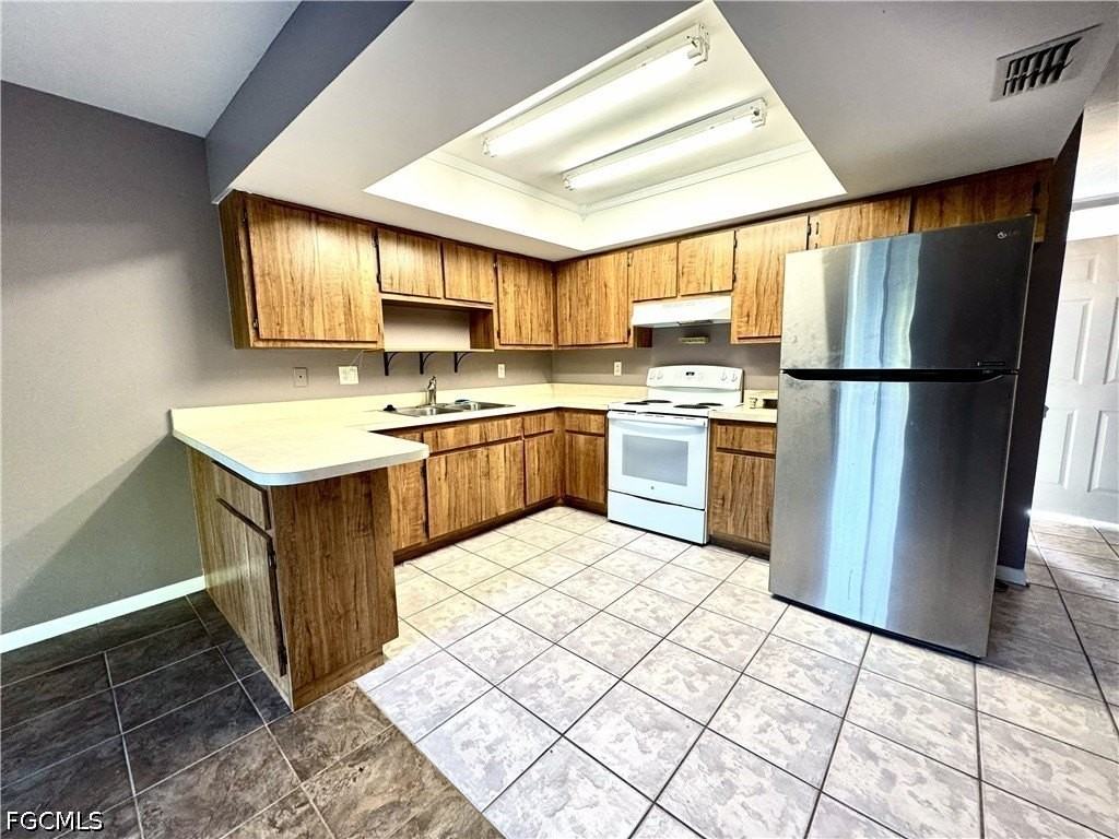 1307 Sw Santa Barbara Pl - Photo 3 of 10