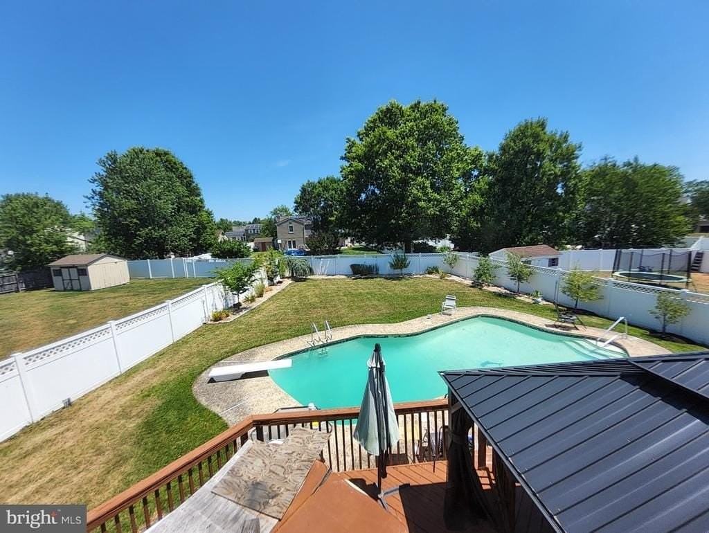 504 Parliament Rd - Photo 4 of 28